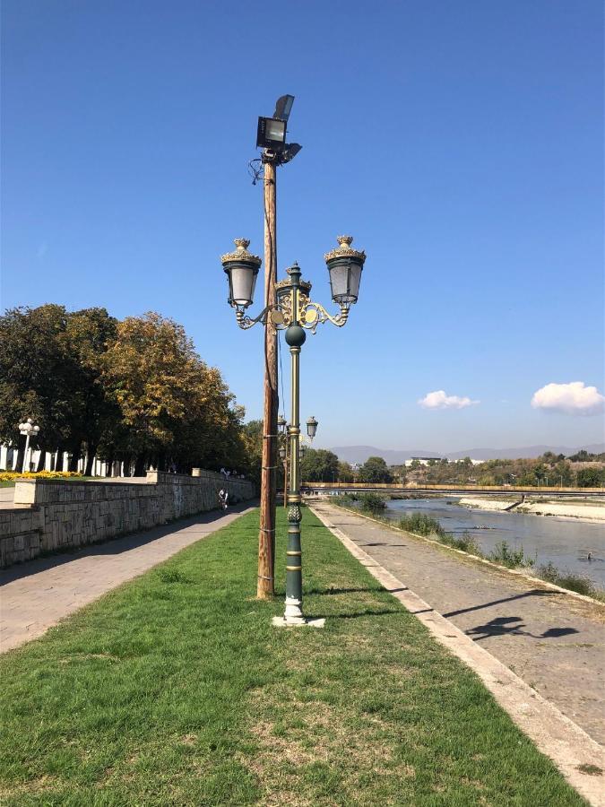 City Centre River View Apartment Skopje Exterior photo